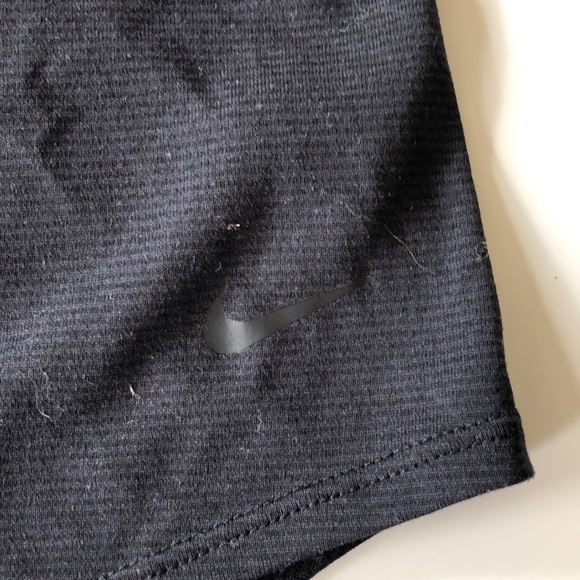 Nike Dri Fit Black Tank Size Medium - Picture 2 of 4